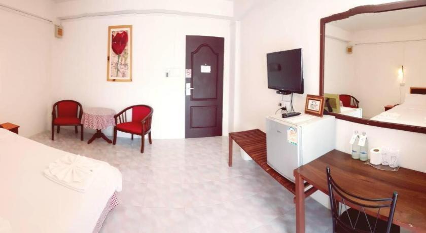 Hotel De Ratt Phuket