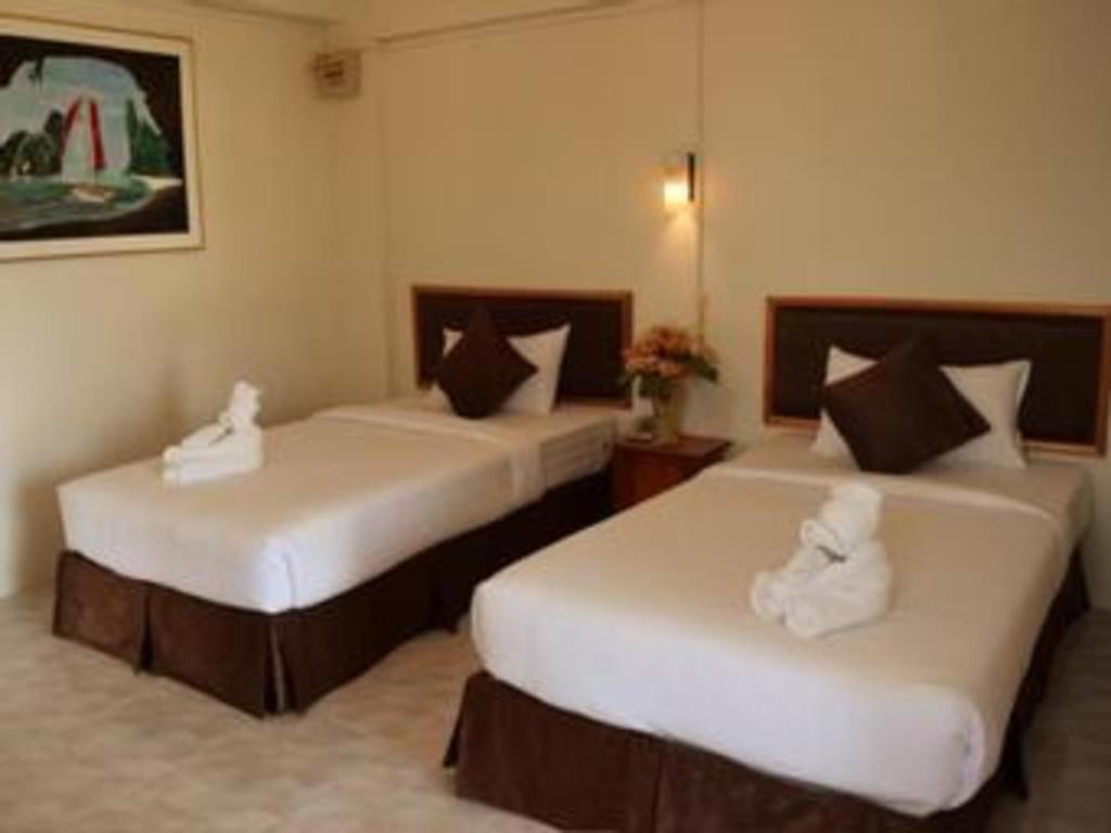 De Ratt Phuket 2*