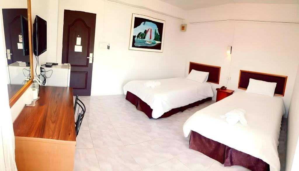 De Ratt Phuket Hotel