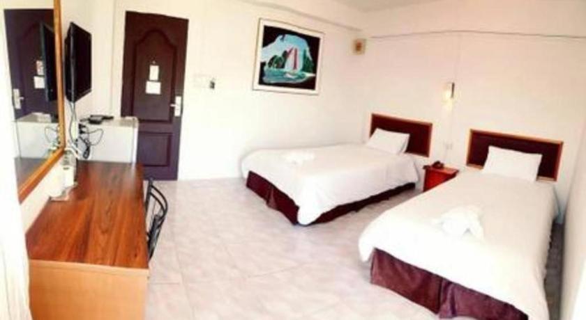 De Ratt Phuket 2*